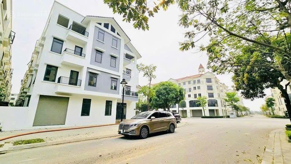 Hiếm! biệt thự liền kề hinode royal park, lô góc hai mặt tiền. dt 188m2x5t, mt 25m, vỉa hè 10m