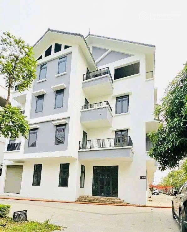 Hiếm! biệt thự liền kề hinode royal park, lô góc hai mặt tiền. dt 188m2x5t, mt 25m, vỉa hè 10m