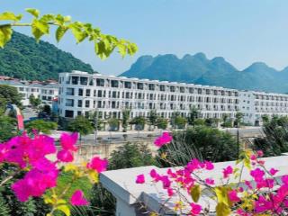 Bán nhà 60m2. xây 5 tầng mặt kè suối. giá 2,9 tỷ.  0975 960 ***