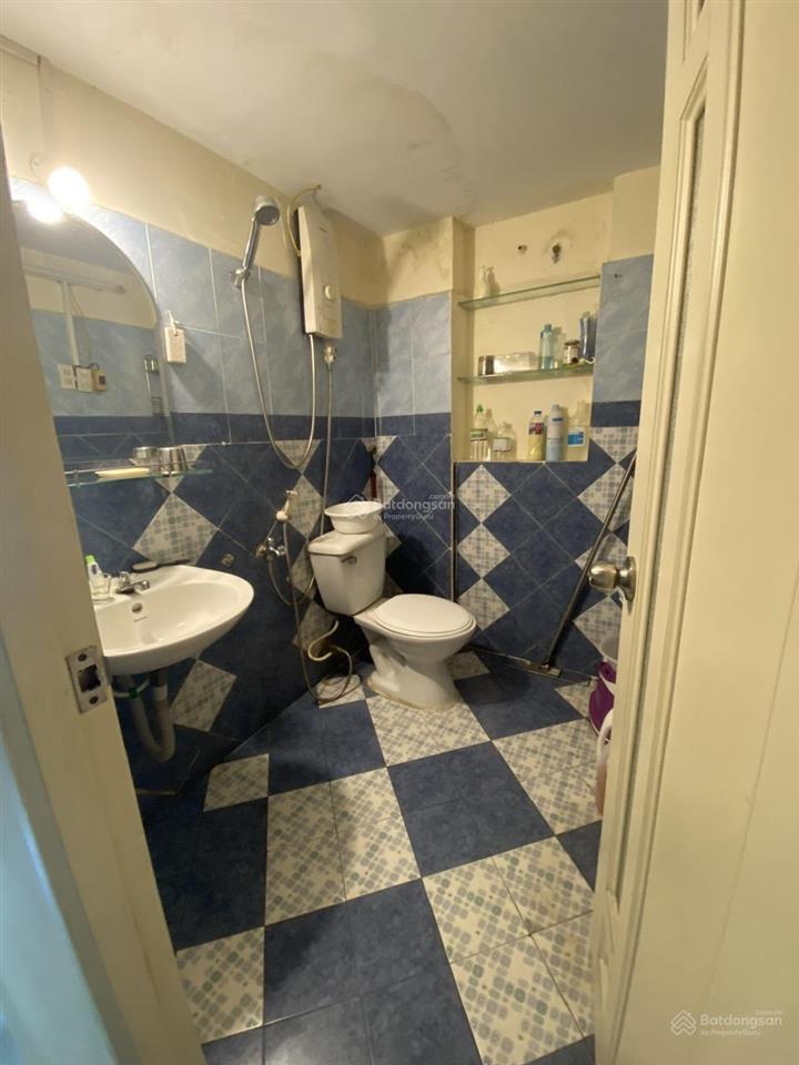 Cần bán nhà 2 mt hồ văn huê dtkv 3,8m x 13m, hẻm sau 3m, 4 tầng, 5pn 4wc khu vip áo cưới phú nhuận