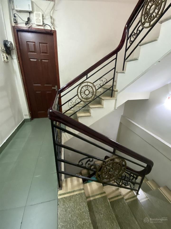 Cần bán nhà 2 mt hồ văn huê dtkv 3,8m x 13m, hẻm sau 3m, 4 tầng, 5pn 4wc khu vip áo cưới phú nhuận