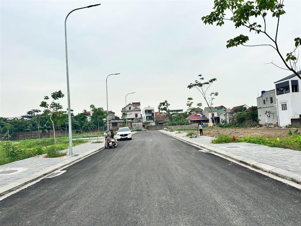Đất đấu giá tại xã mễ sở, văn giang hưng yên, 89m2, mt 6.5,vỉa hè 4m, đường 11m, 45tr/m