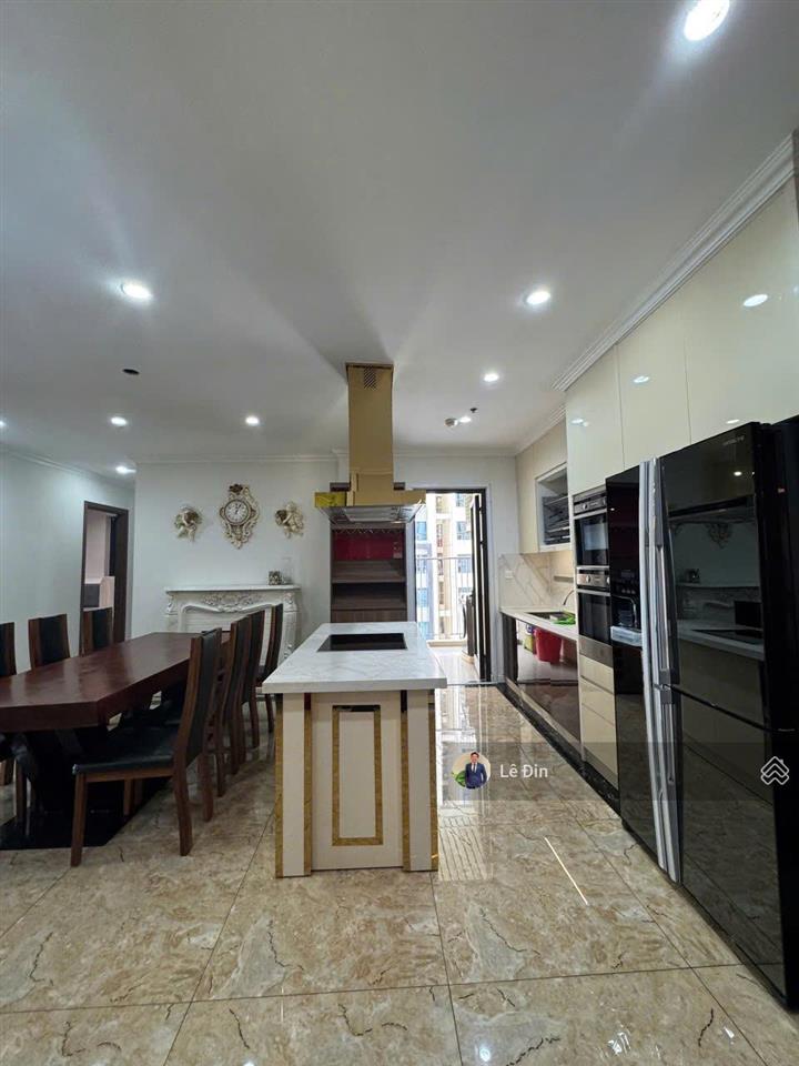Kẹt bank bán nhanh giá đầu tư 3pn2wc cósổ hà đô centrosa q10, view nhìn toàn cảnh tp.  0989 723 ***