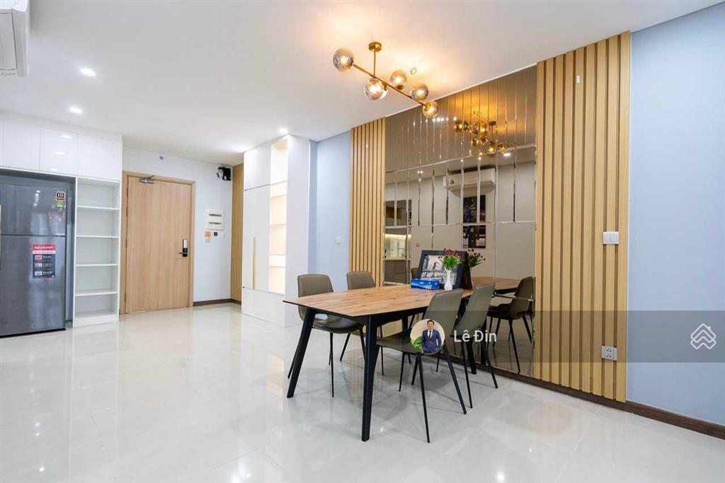 Chính chủ bán nhanh rẻ hơn tt 1 tỷ do kẹt ngân hàng 2pn 86m2 hado quận 10 có sổ. 0989 723 *** mr đin