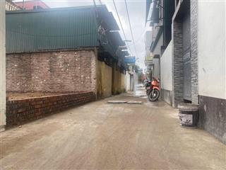 Cần bán mảnh đất Kiêu Kỵ Gia Lâm giá 49tr/m2 