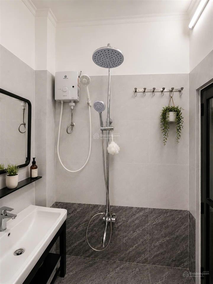 Nhà mới 1 trệt 4 lầu full nội thất gò vấp