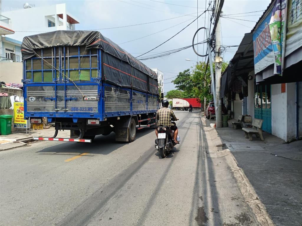 Cần bán 150m2 đất thổ cư mặt tiền đường võ thị phải
