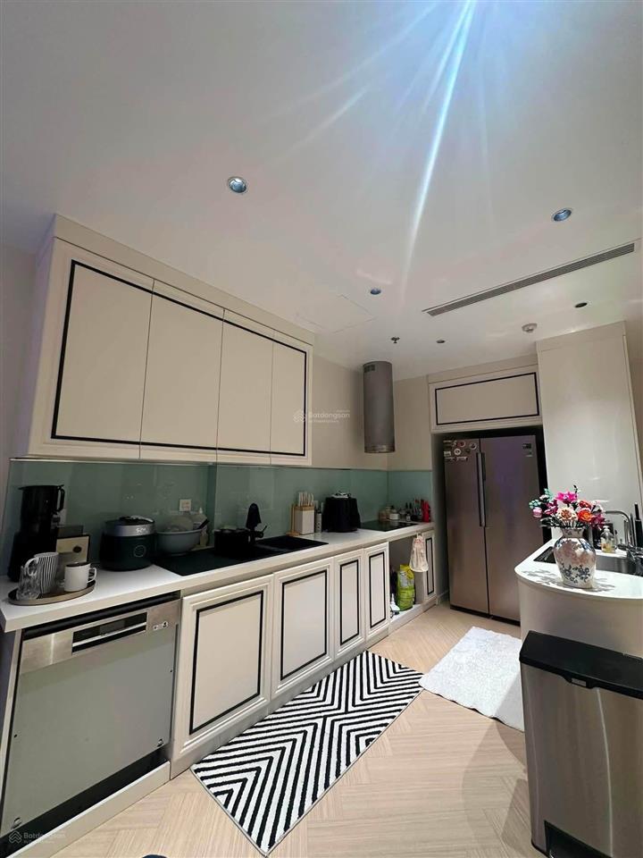 Cho thuê cc mandarin garden, 34 triệu vnd, 168m2, 3pn, 2wc, full nội thất, p. trung hòa, cầu giấy