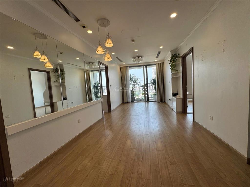 Cần bán nhanh căn hộ toà a2 vinhomes gardenia