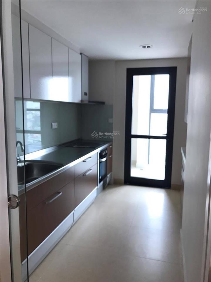 Cho thuê cc hoàng thành tower, 35 triệu vnd/th, 121m2, 2pn, 2wc, nội thất đầy đủ, uy tín, giá tốt
