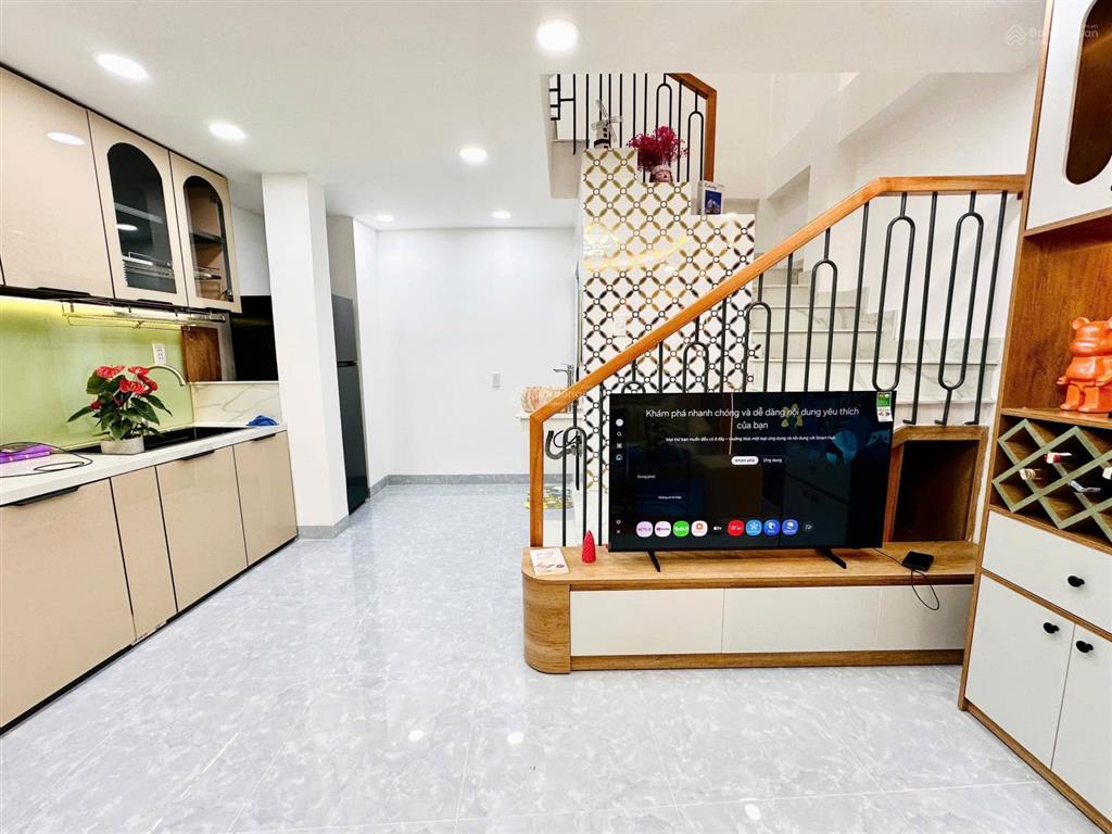 Bán gấp nhà bạch đằng, phan đăng lưu, p15, 35m2 4 tầng 3pn, 5,65 tỉ tl  0705 692 ***