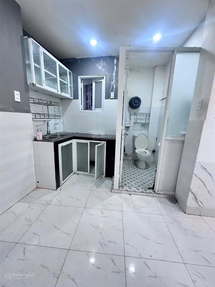 Bán nhà trương quốc dung, hoàng diệu, p10, 35m2, 3.99 tỉ tl  0705 692 ***
