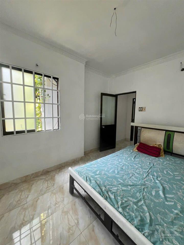 Bán nhà vạn kiếp, phan xích long, p3, 22m2 3 tầng, 3.3 tỉ  0705 692 ***