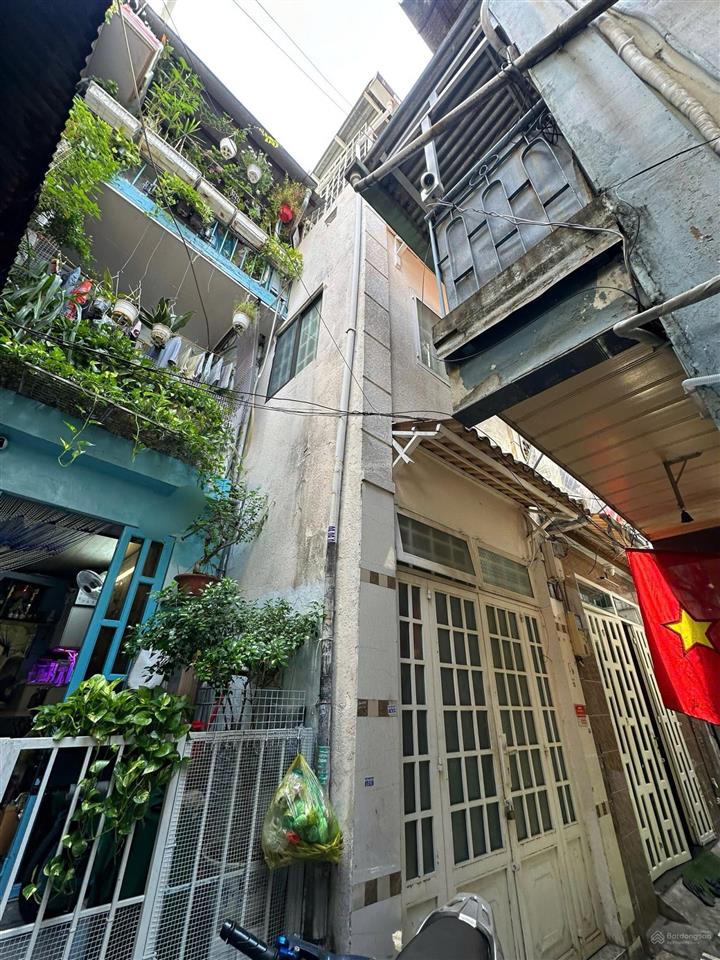 Bán nhà vạn kiếp, phan đăng lưu, p3, 22m2 3 tầng, 3.3 tỉ  0705 692 ***