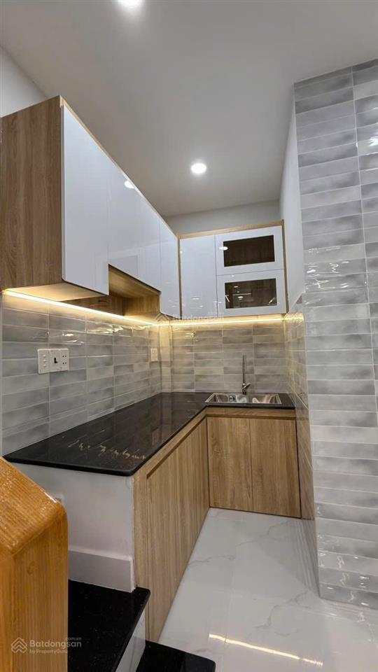 Bán nhà xô viết nghệ tĩnh, nguyễn xí, p26, 24m2, 4.35 tỷ tl  0705 692 ***