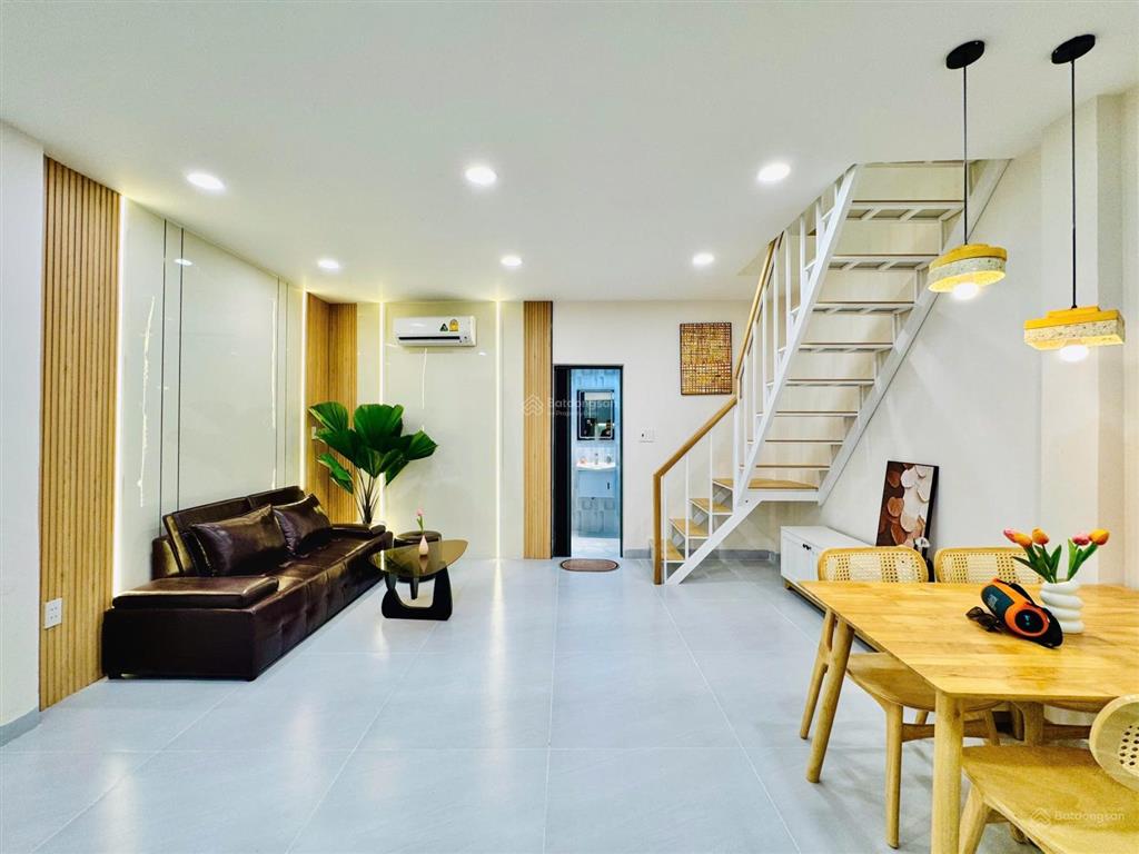 Bán gấp nhà xô viết nghệ tĩnh, p17, 32m2, 4.38 tỉ tl  0705 692 ***