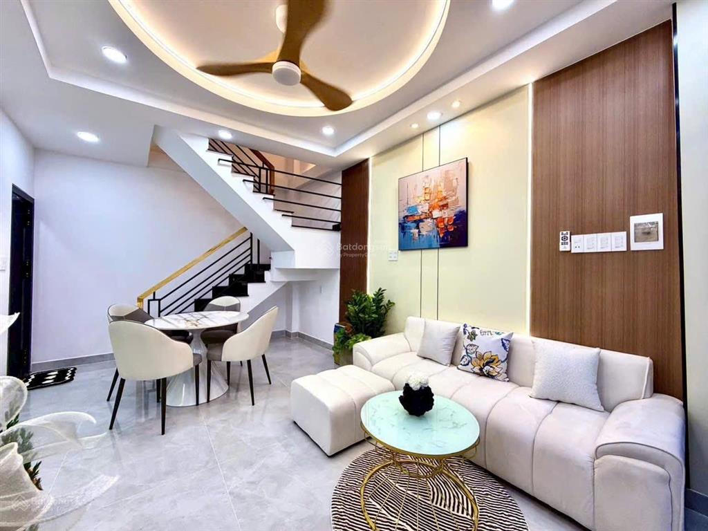 Bán nhà phan văn trị, p11, 28m2 4 tầng btct, 4.75 tỉ tl  0705 692 ***