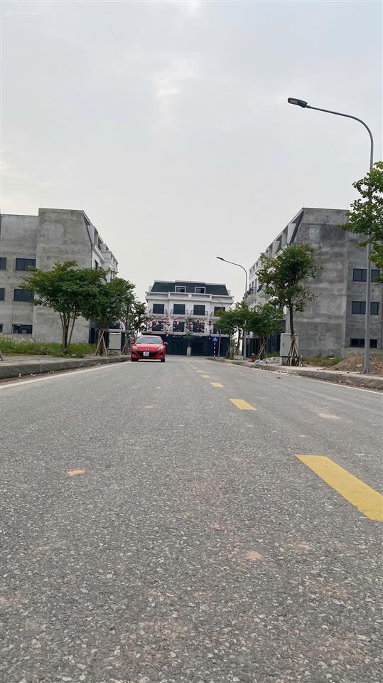 Chính chủ bán đất nền dự án yên bình xanh, 90m2 2,8 tỷ hàng hiếm giá siêu hời