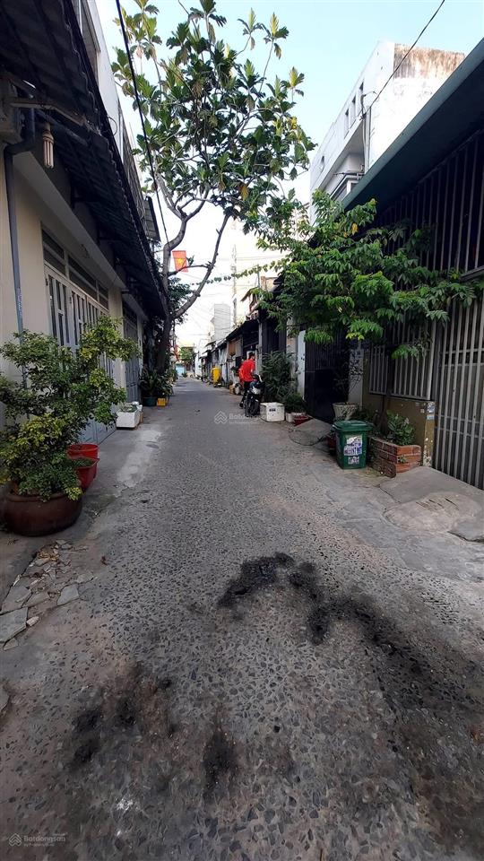 158 lâm thị hố thông 5m  ngang 4mx15m đúc 1 trệt 1 lầu 3pn