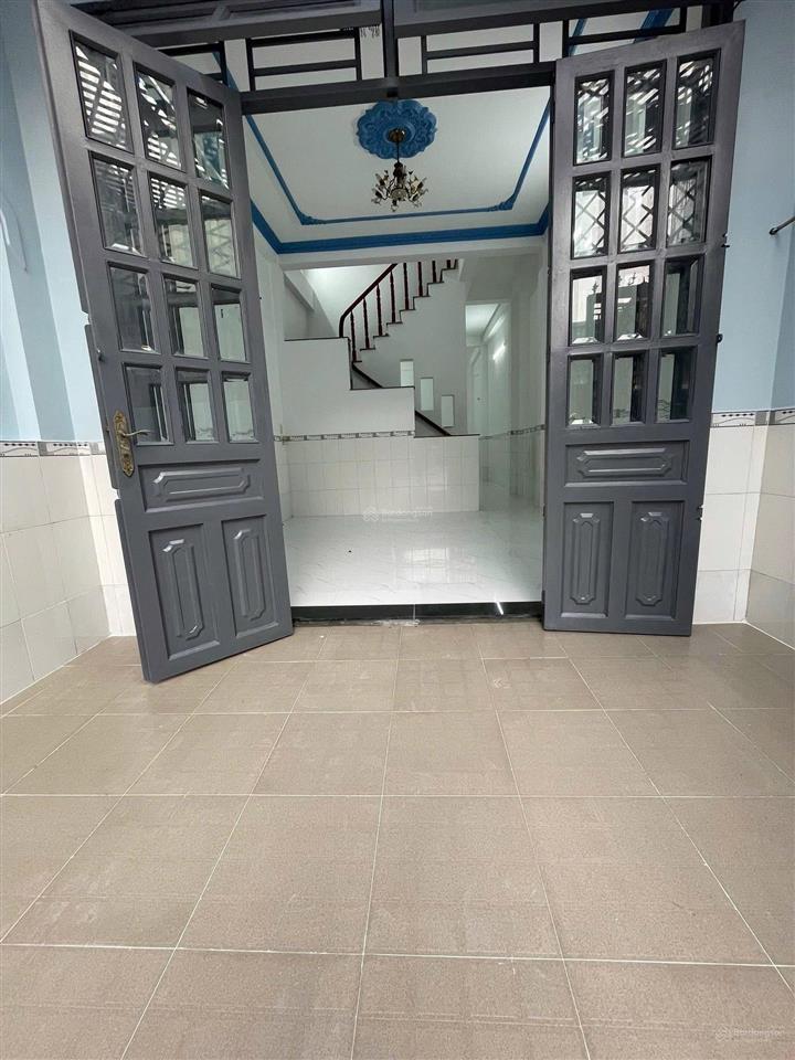 Nhà shr huỳnh thị hai 65m2  4m x 17m đúc 1 trệt 1 lầu mái đúc btct  hxh 4m