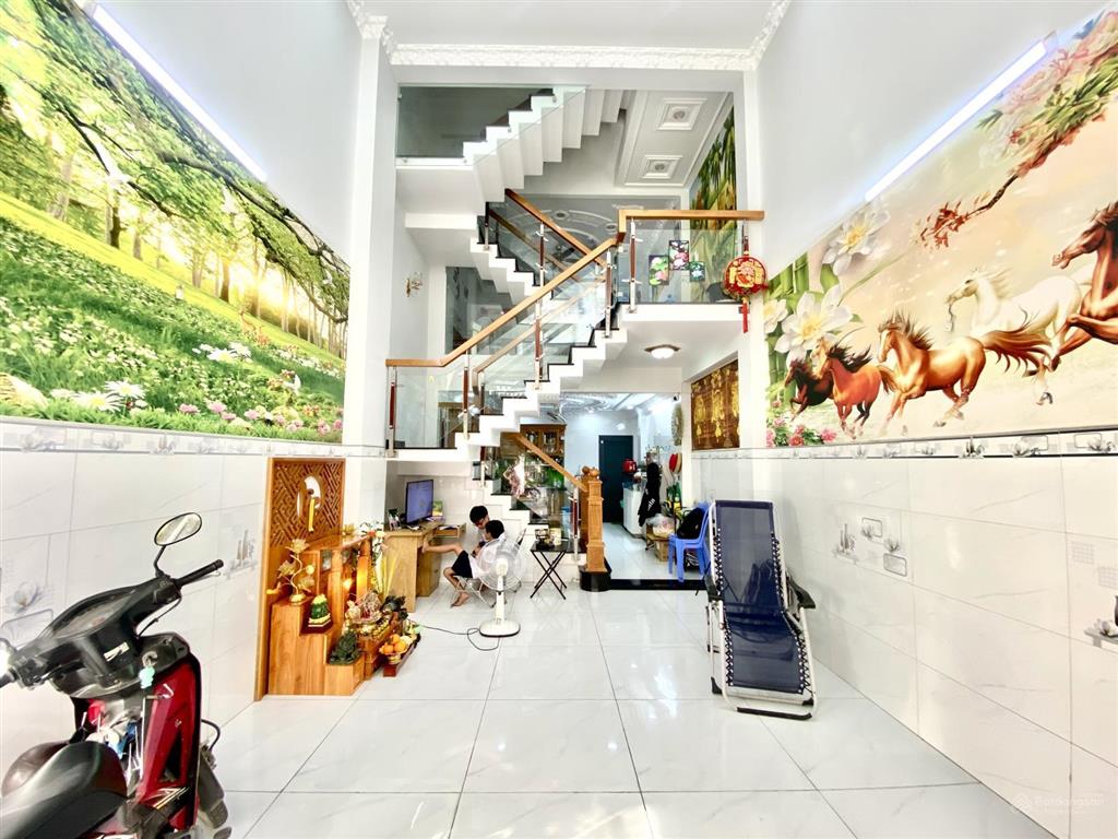 Nhà đúc 1 trệt 1 lửng 3 lầu đường thông 7m  trần thị hè gần hiệp thành city