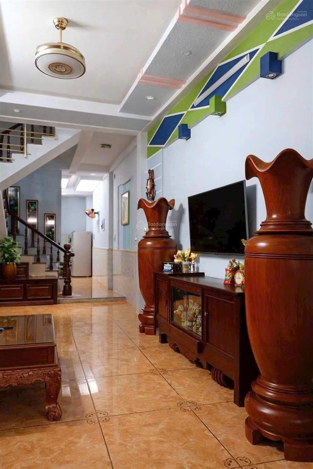 Nhà shr huỳnh thị hai cn 83.3m2, 4m x 27m  đúc 1 trệt 2 lầu gần ubnd tch