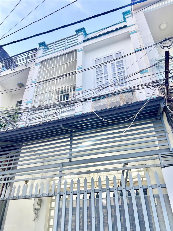 Nhà shr sát metro q12  4m x 13m đúc 1 trệt 1 lầu hxh tận nơi