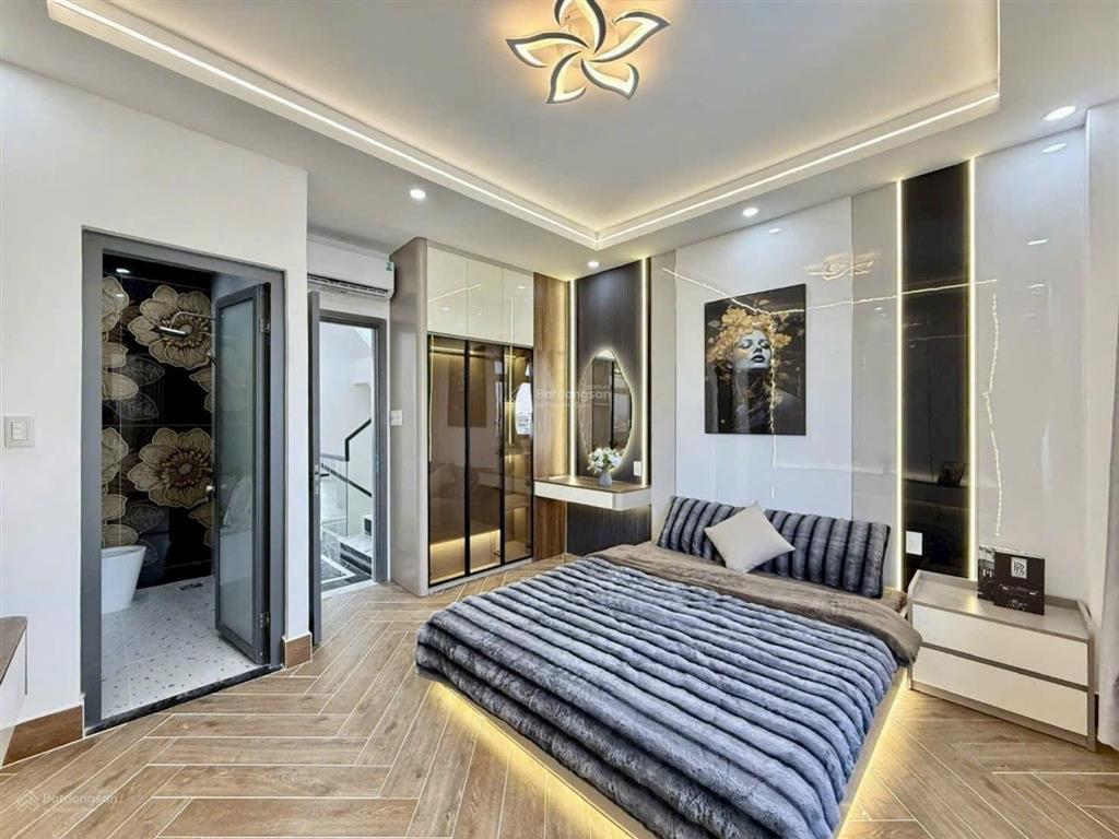Nhà phố 1/ nguyễn thị kiểu hẻm xe hơi 6m  đúc 1 lửng 4 lầu nội thất cao cấp sát gò vấp