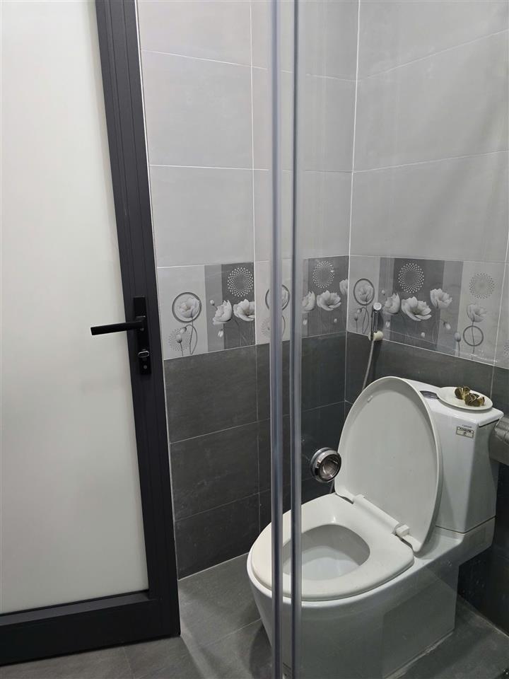 CHÍNH CHỦ BÁN NHÀ 2 MẶT TIỀN NGUYỄN TẤT THÀNH - TP. HUẾ (NỞ HẬU, KO NGẬP)