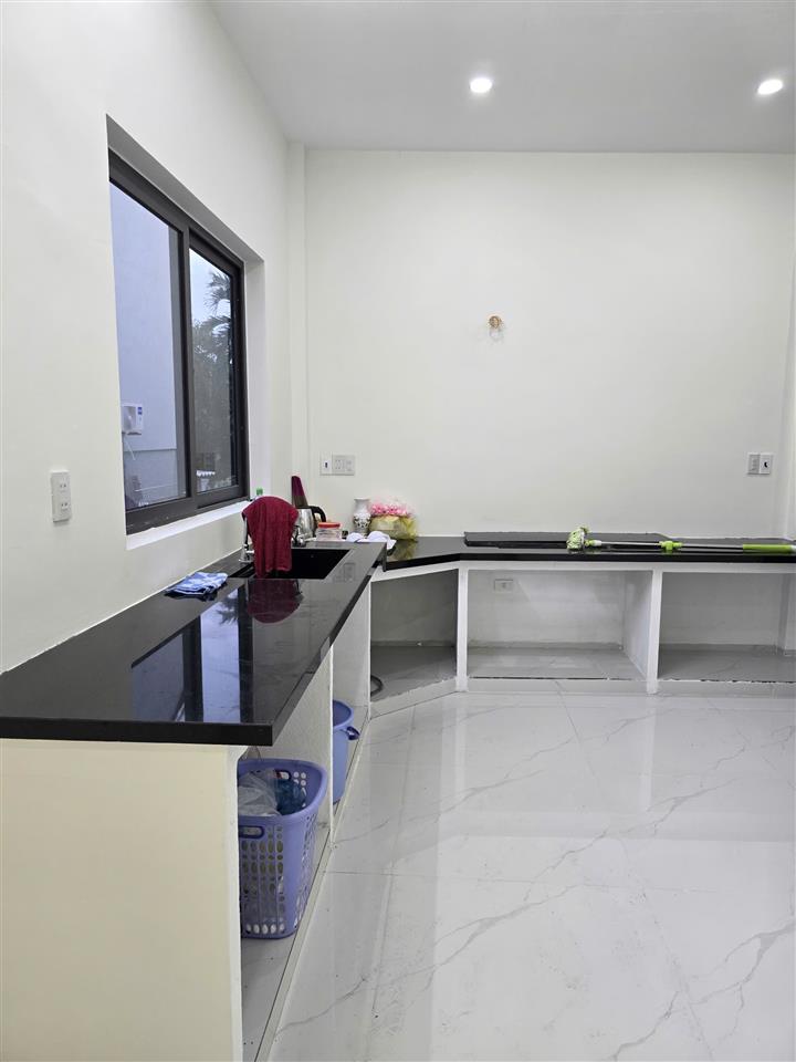 CHÍNH CHỦ BÁN NHÀ 2 MẶT TIỀN NGUYỄN TẤT THÀNH - TP. HUẾ (NỞ HẬU, KO NGẬP)