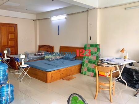 Cần 1 Nam ở ghép phòng 55m2, hiện đang có 2 nam ở, giá 2 triệu, đầy đủ tiện nghi, an