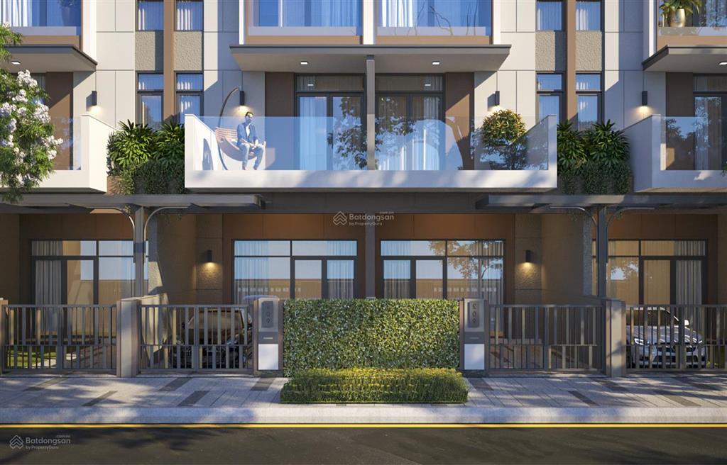 Gồm 4 tầng 1 tum đường 12m, đi bộ ra biển 10phút, khu compound giới siêu giàu săn đón