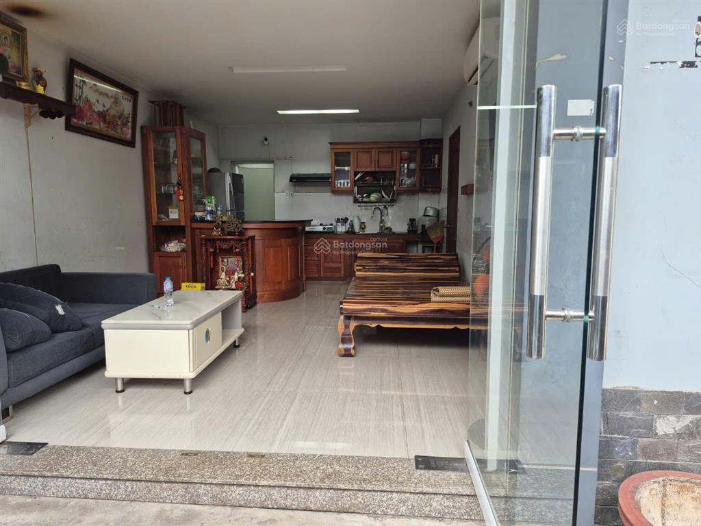 Bán kho diện tích 277,4m2, đã có thổ cư 186,8m2