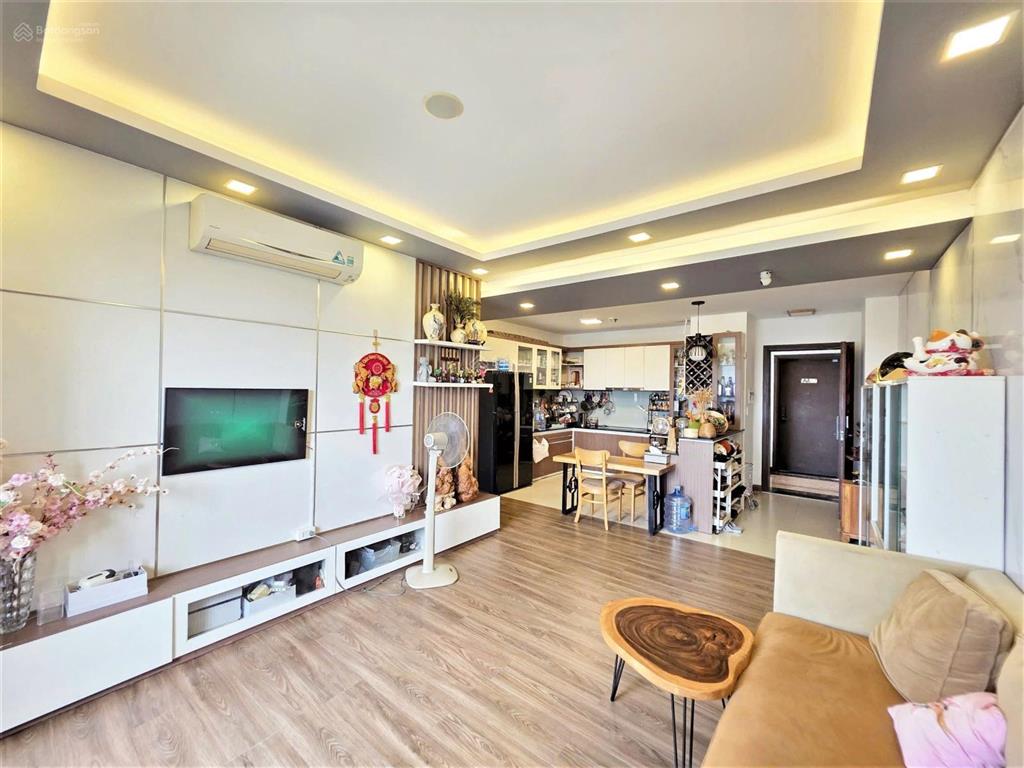Bán căn 3 phòng ngủ 2wc 100m2 có sổ rồi 9.3 tỷ view thoáng đẹp chung cư novaland garden gate