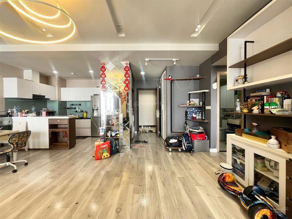 103m2 phòng khách rộng chỉ làm 2 phòng ngủ 2wc view đông giá 8.6 tỷ chung cư botanica premier