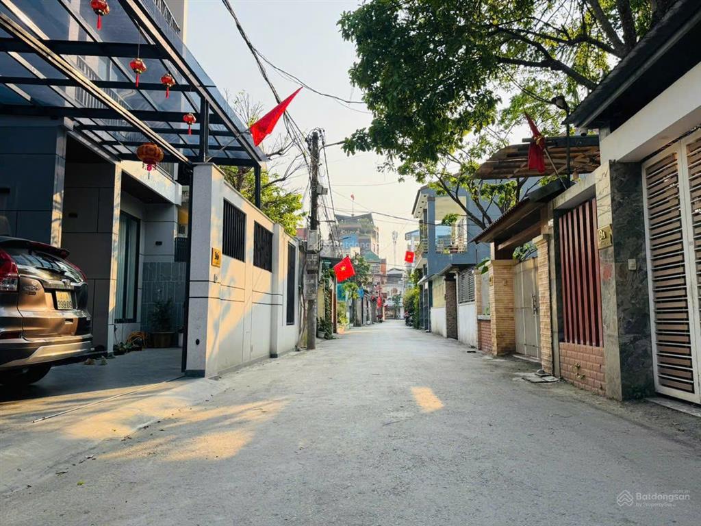 Cho thuê nhà 2 tầng ngõ nguyễn văn cừ, hưng phúc, phường trường vinh.  0986 125 ***