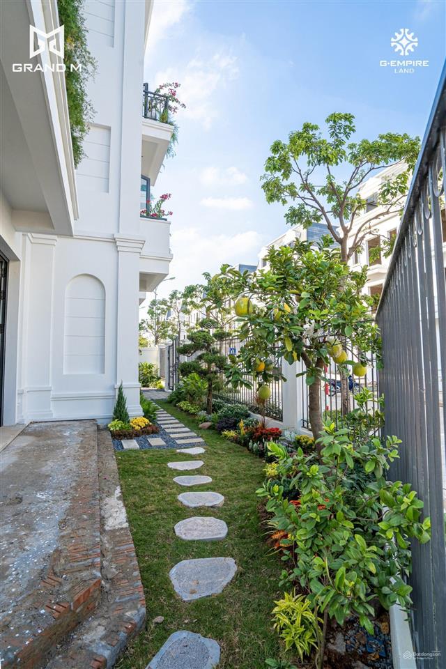 Cần bán gấp biệt thự tại solasta mansion với giá 27,5 tỷ vnd, diện tích 170m2. 0983 983 ***