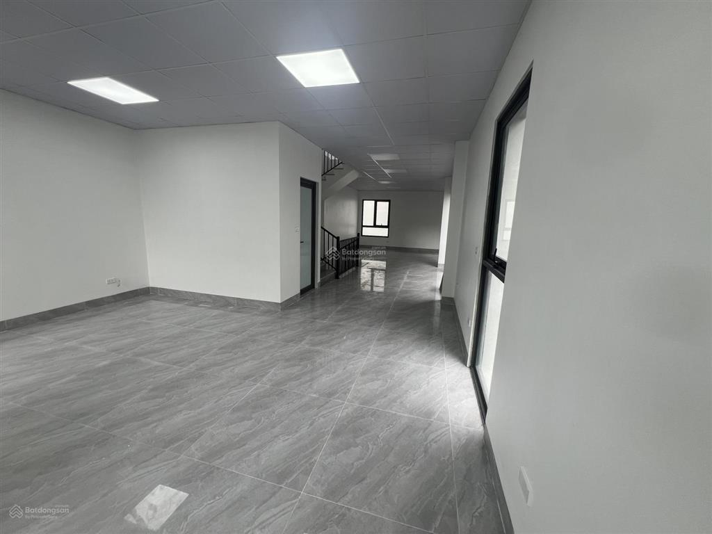 Cần cho thuê biệt thự dương nội làm văn phòng.  0983 983 ***