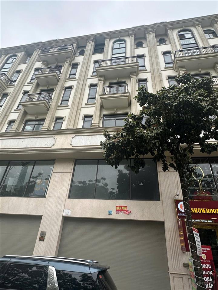 Tôi cần bán căn liền kề himlam vạn phúc. dt 91m2. xây 7t. cho thuê dòng tiền 60tr.  0983 983 ***