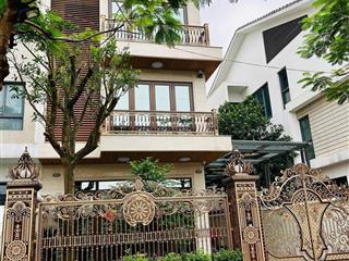 Chính chủ cần bán gấp căn biệt thự an vượng. hoàn thiện full nội thất.  0983 983 ***