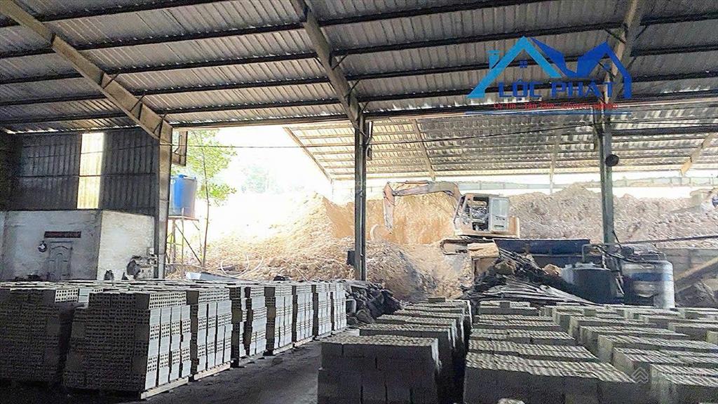 Bán nhà xưởng hơn 10ha full skc tại tân uyên hcm giá chỉ 110 tỷ  0933 725 ***