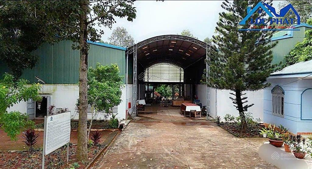 Bán đất và nhà xưởng 2,6 ha tại định quán đồng nai giá chỉ 36 tỷ.  0933 725 ***