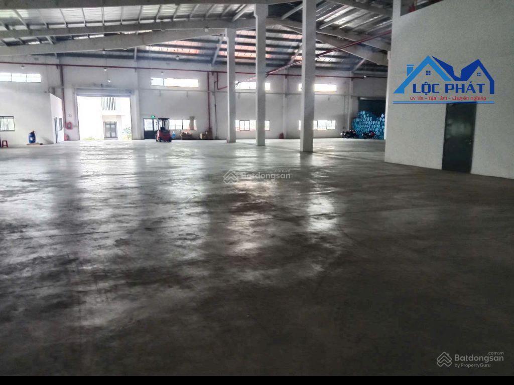 Cho thuê nhà xưởng 7858m2 tại long thành giá 930 triệu/tháng.  0933 725 ***.