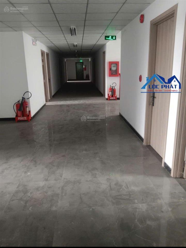 Cho thuê nhà xưởng 7858m2 tại long thành giá 930 triệu/tháng.  0933 725 ***.