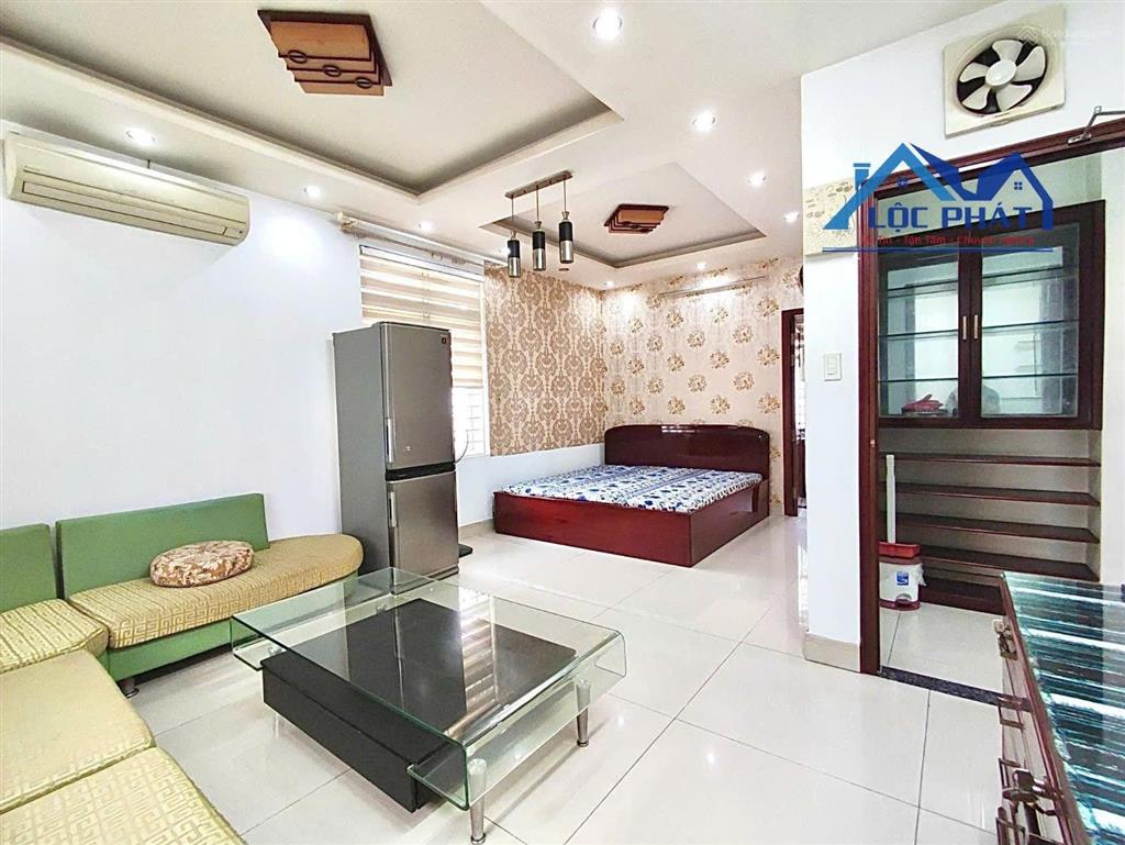 Biệt thự him lam đẳng cấp giữa trung tâm hcm 1 hầm 3 lầu + áp mái dt sàn 435m2 giá chỉ 75 tỷ
