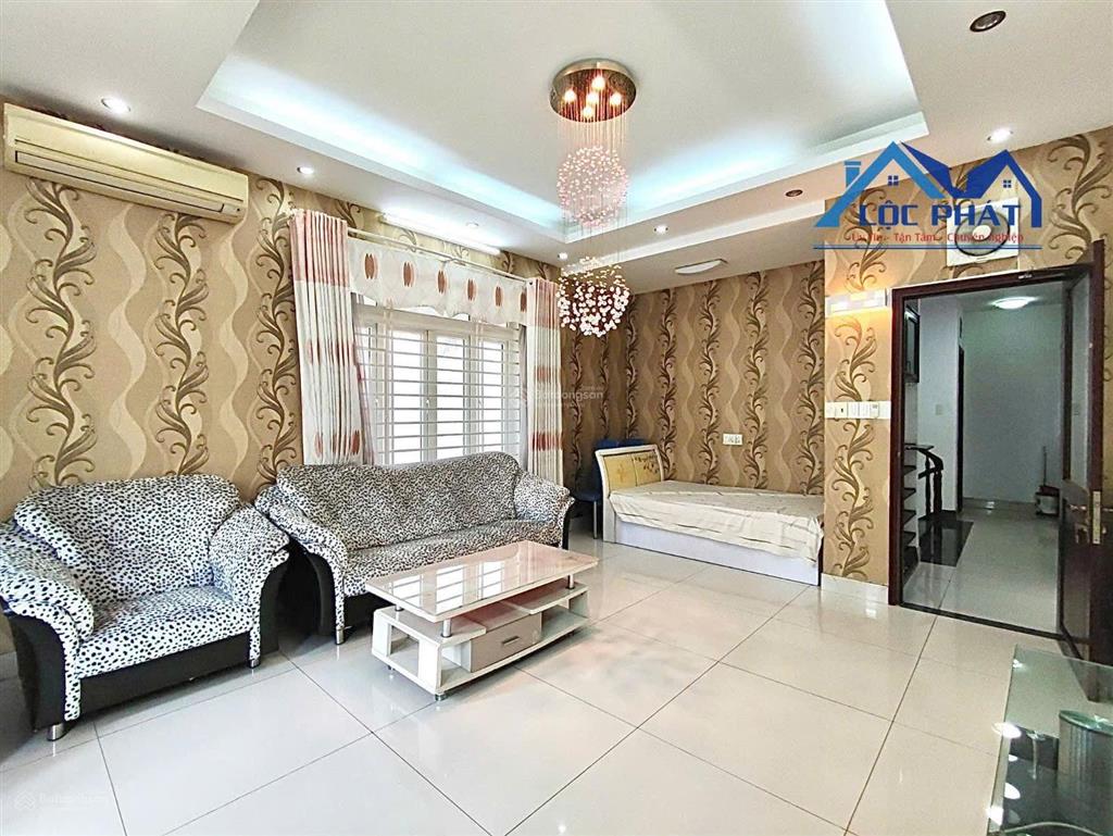 Biệt thự him lam đẳng cấp giữa trung tâm hcm 1 hầm 3 lầu + áp mái dt sàn 435m2 giá chỉ 75 tỷ