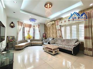 Biệt thự him lam đẳng cấp giữa trung tâm hcm 1 hầm 3 lầu + áp mái dt sàn 435m2 giá chỉ 75 tỷ