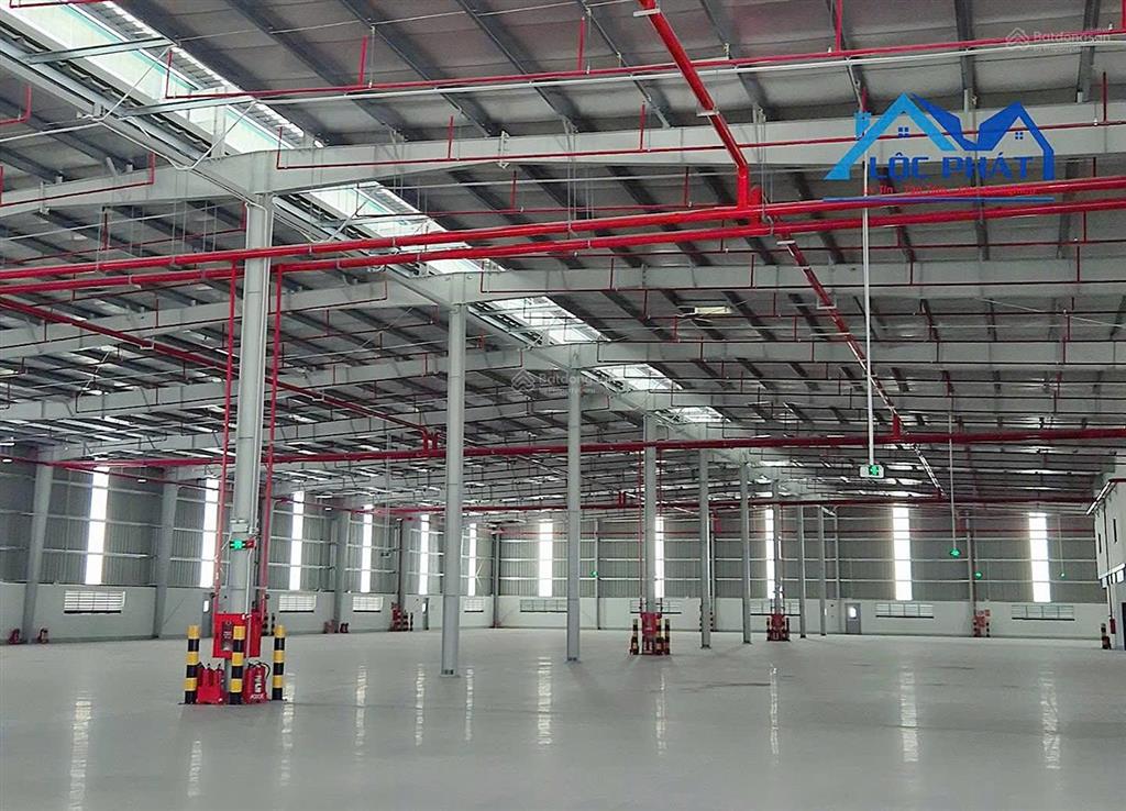 Cho thuê nhà xưởng mới chuẩn esg kcn lâm đồng dt 5618m2 giá 91000đ/m2.  0933 725 ***