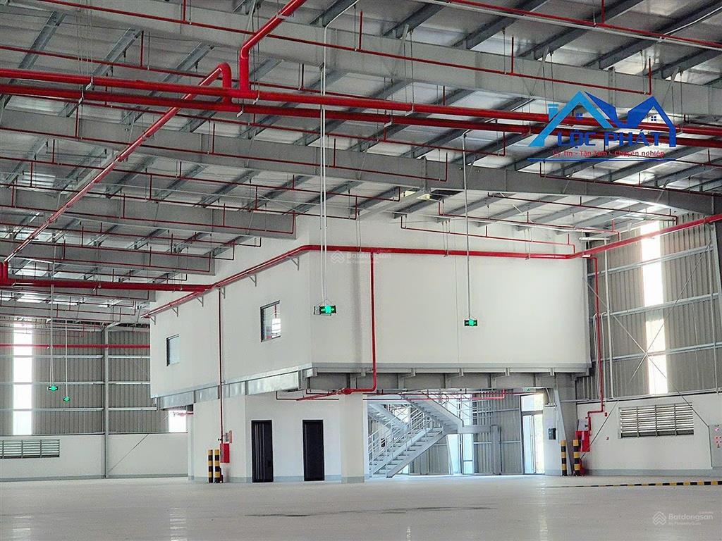 Cho thuê nhà xưởng mới chuẩn esg kcn lâm đồng dt 5618m2 giá 91000đ/m2.  0933 725 ***