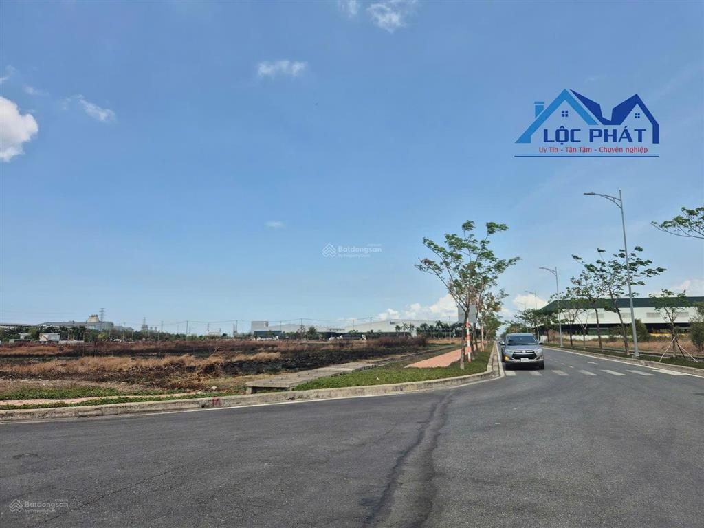Đất 2 mặt tiền diện tích 25.940m2 tại kcn lâm đồng đã trả tiền 1 lần đến 2070,  0933 725 ***